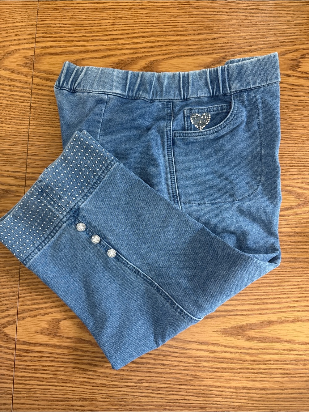 Quacker “Denim” Stretch Capris Bling Rhinestone Embellished & Big Buttons on Hem